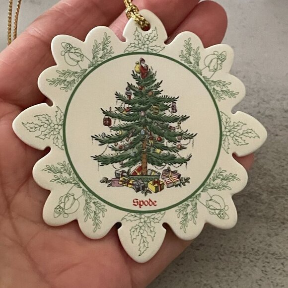Spode Christmas Tree Hanging Christmas Tree Ornament Scalloped Vintage Boxed - Picture 2 of 7